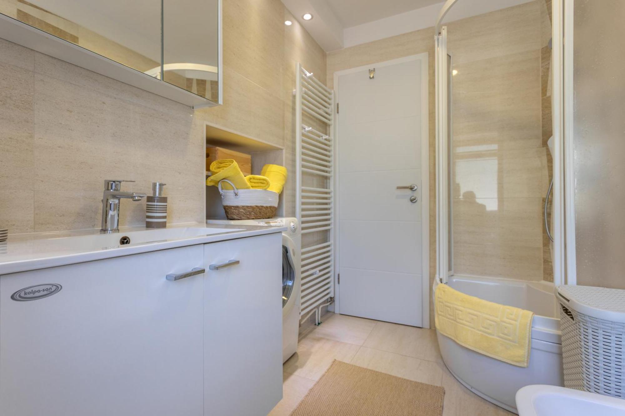 Apartment Marangunija Malinska Ngoại thất bức ảnh