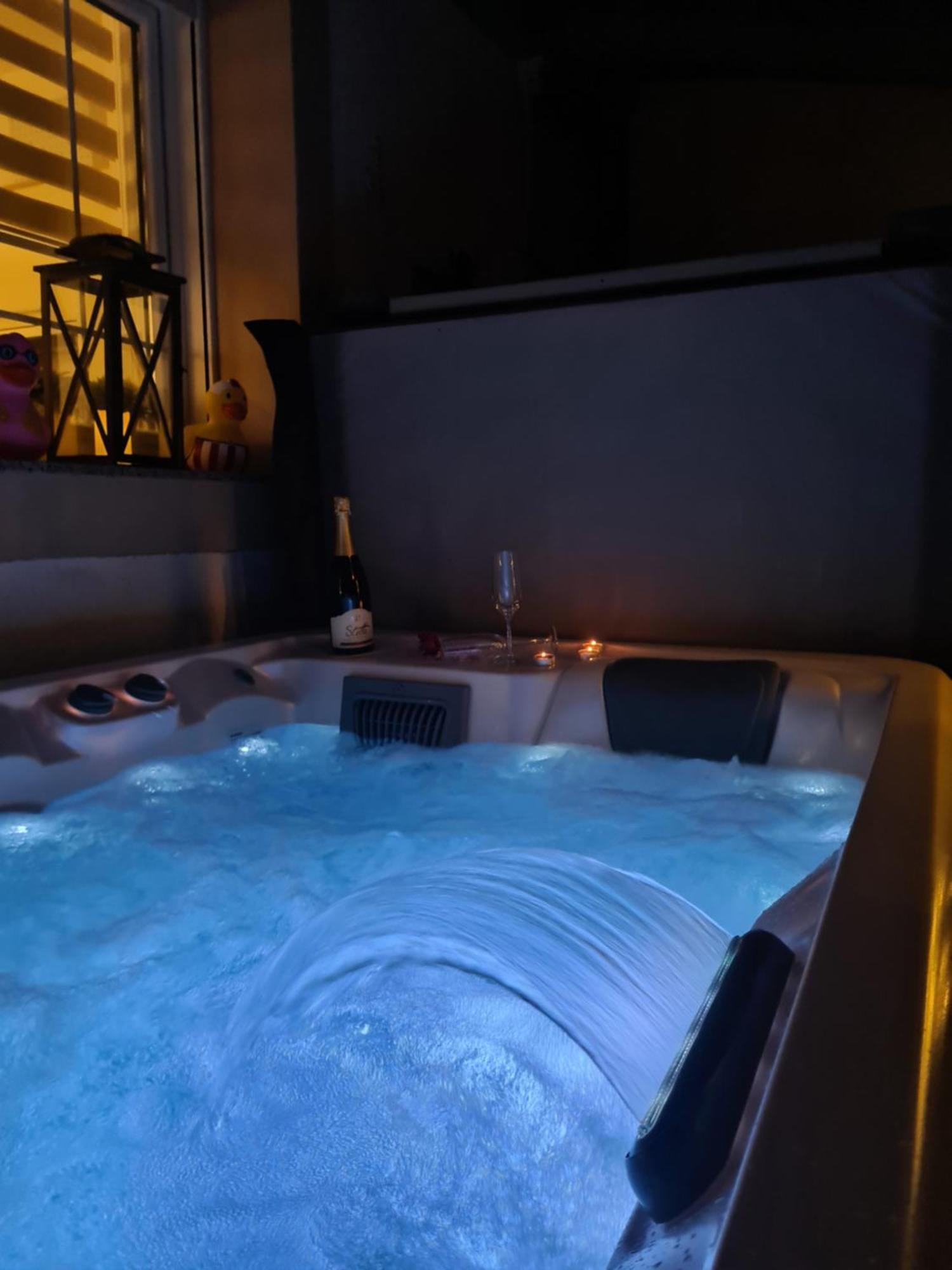 Apartment Marangunija Malinska Phòng bức ảnh